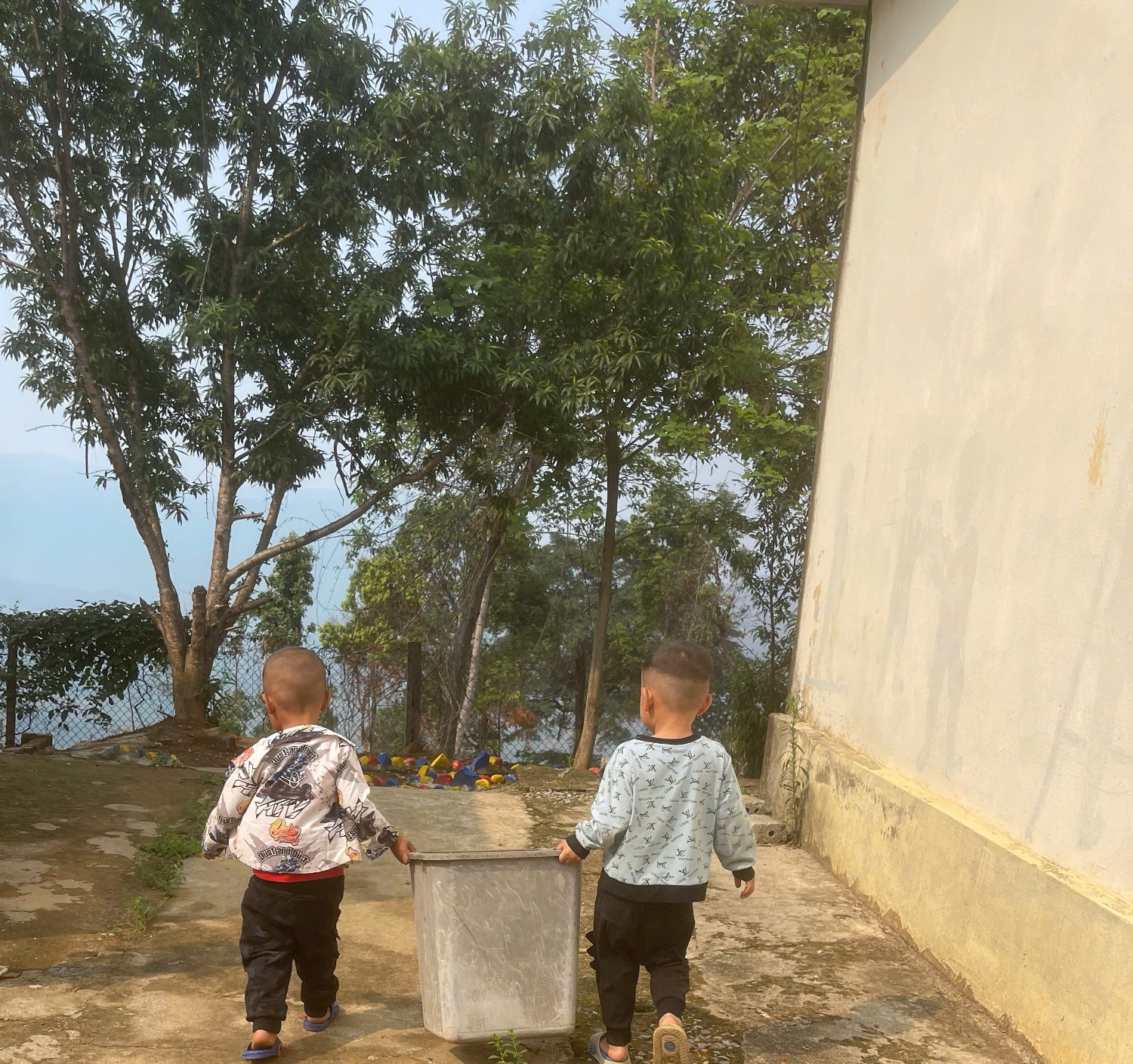 z6591403212855 b75511e2335241a80bd5e010a110e892